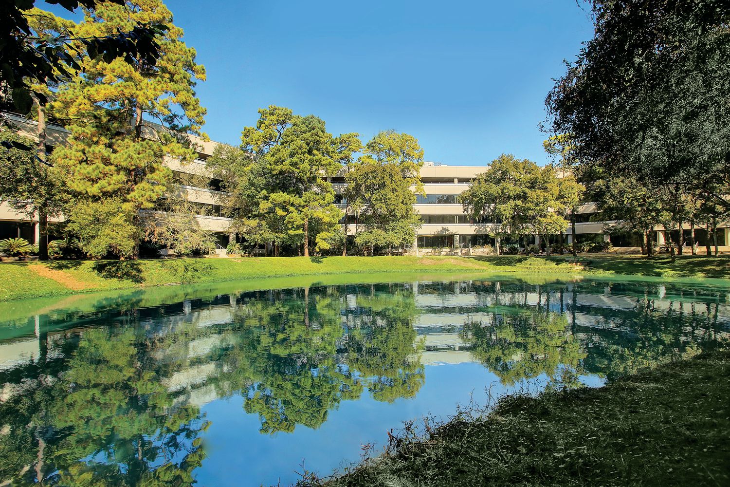 Republic Square I: 13501 Katy Fwy, Houston, TX 77079